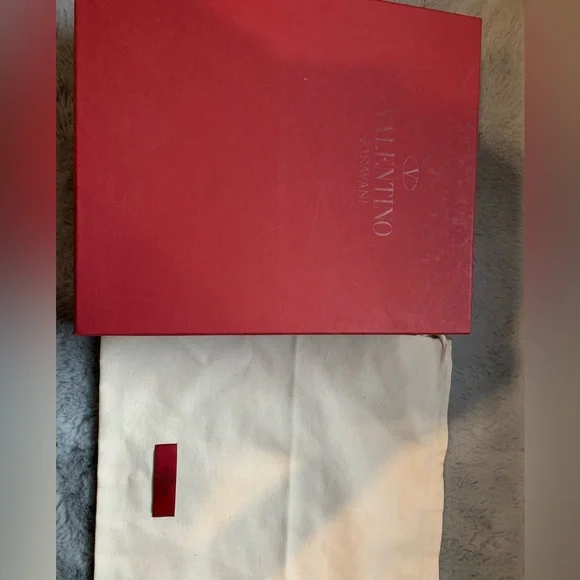 Valentino Rockstud Heels size 6 - Picture 4 of 7